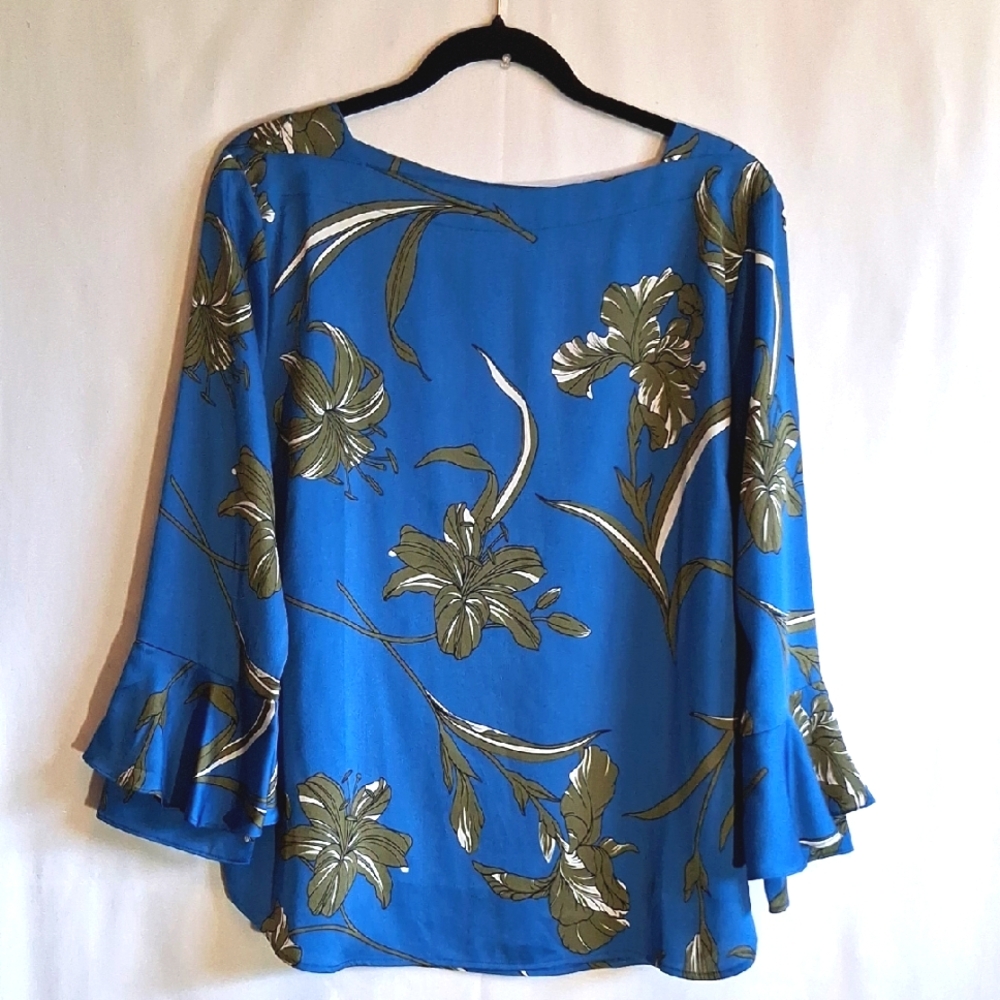 Ann Taylor Blue and Gold Ruffled Blouse